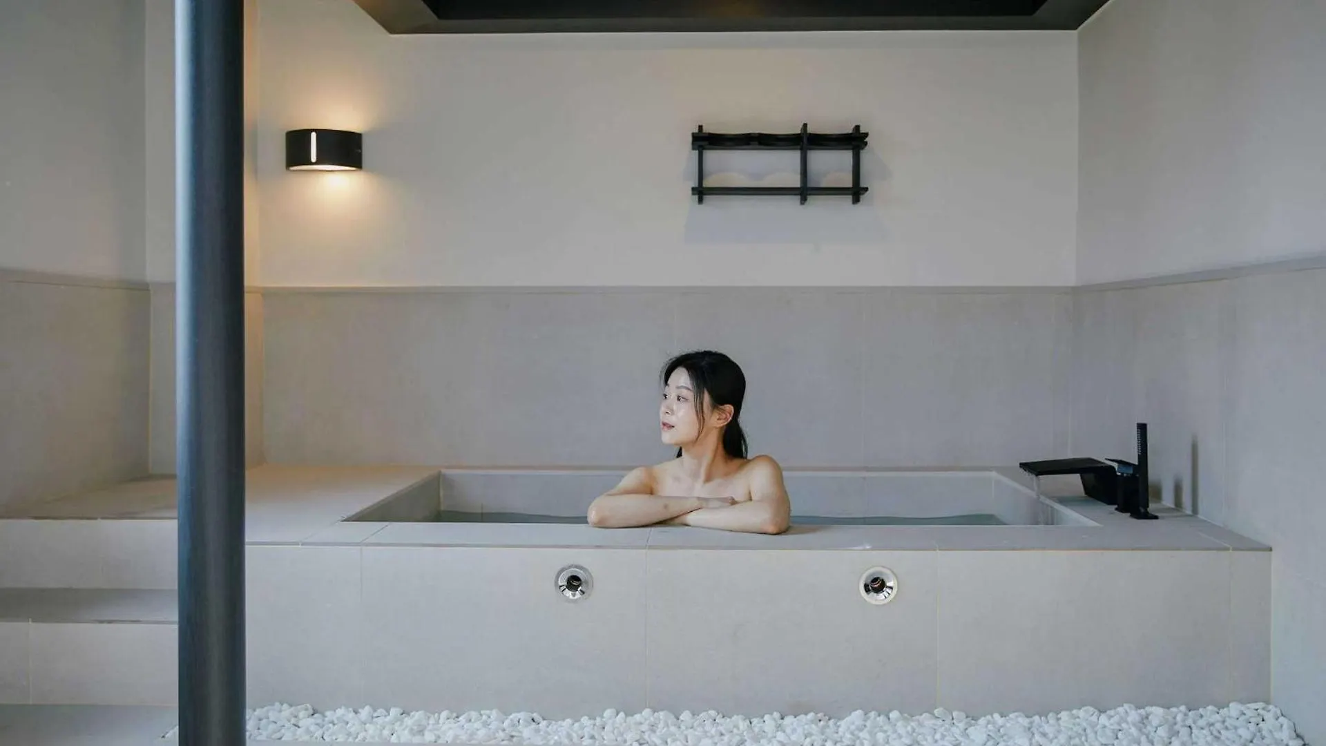 Aank Hotel And Spa Jongno Unni location